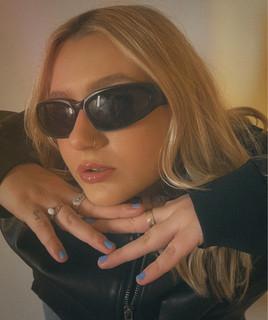 B