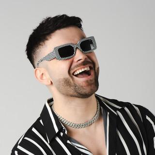 DU