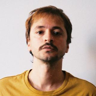 AÇ