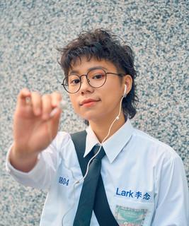 L李