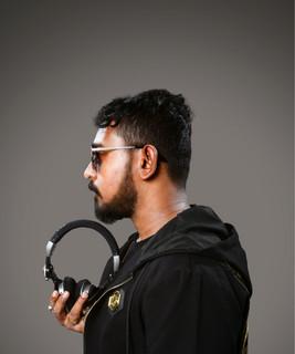 DI