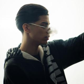 L
