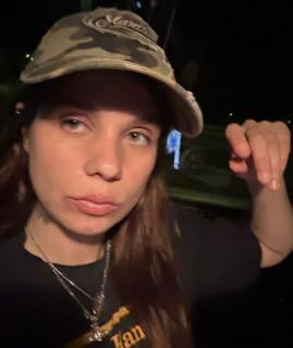 L