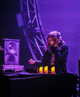 LF