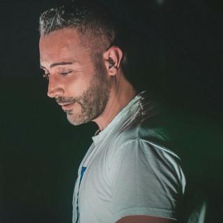 DI
