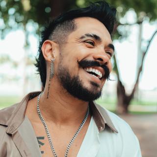 JR