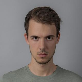 EM