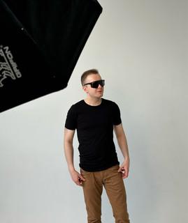 AM