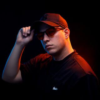 DL