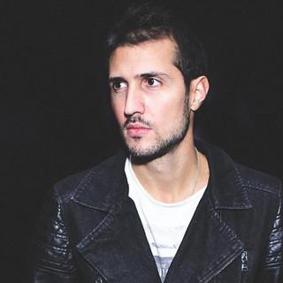 AV