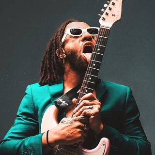 JJ