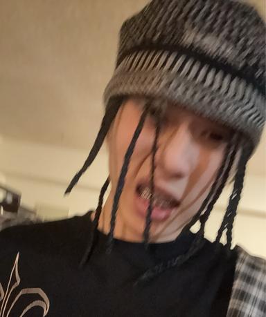 L