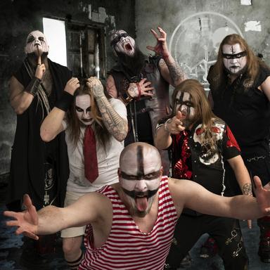 TT