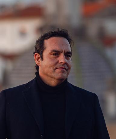 JF