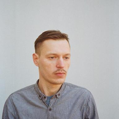 PL