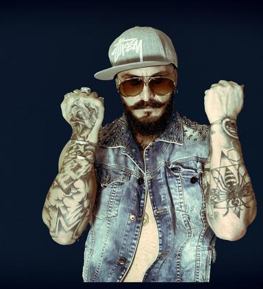 DJ