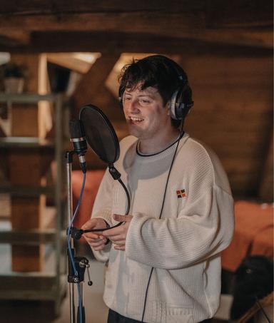 J
