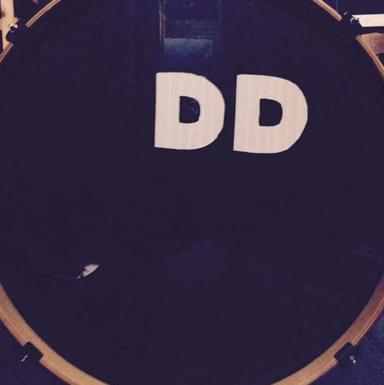 DD