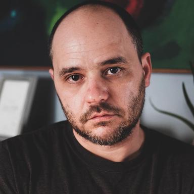 DJ