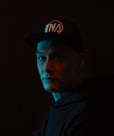 NE