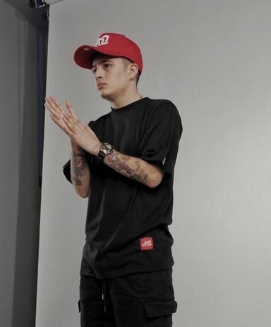 EM
