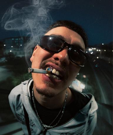 J
