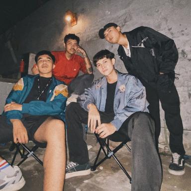 HS