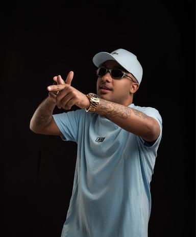 DA
