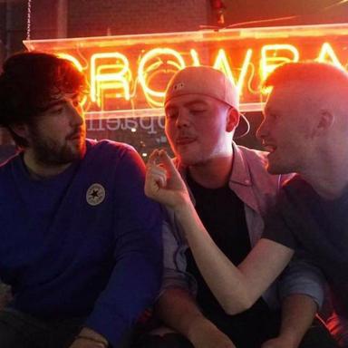 SA