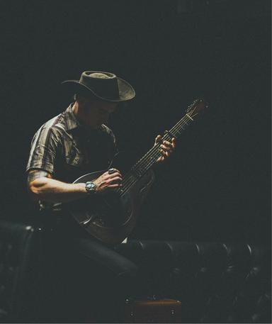 JW