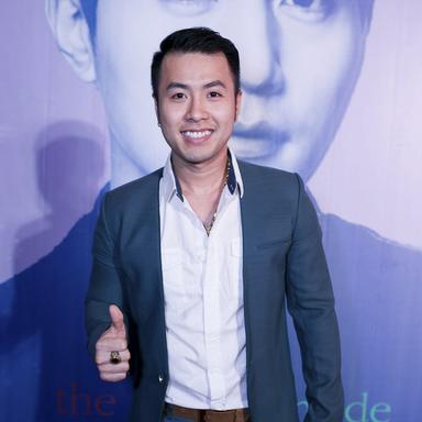 Ngôi Nhà Tuyết Trắng
