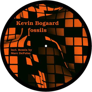 Fossils - Andy Tau Rework (Digital Bonus)