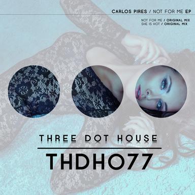 She Is Hot - Original Mix